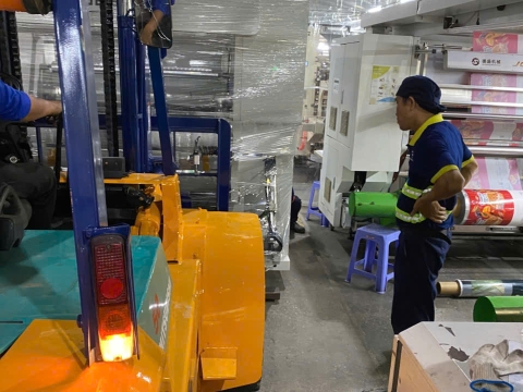 Hình ảnh 1 bãi xe của Công ty