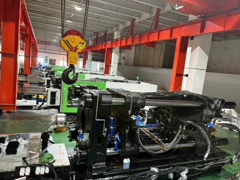 Dự án nâng cẩu hàng hóa cho công ty tại Bến Cát, Bình Dương