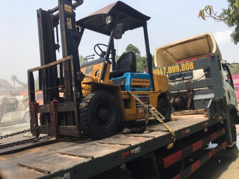 Đóng rút container tại KCN VSIP II – Dự án thực hiện bởi Xe Nâng Nhân Nghĩa