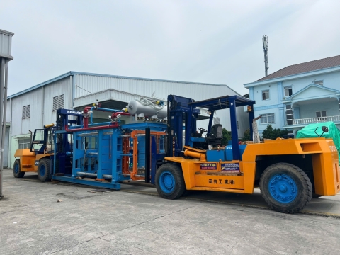Nâng hạ và vận chuyển máy móc công nghiệp 24h tại Bình Dương