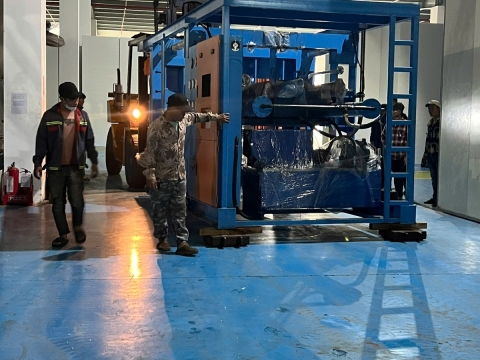 Nâng hạ và vận chuyển máy móc công nghiệp 24h tại Bình Dương