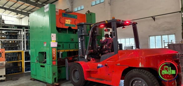 Dự án nâng cẩu hàng hóa cho công ty tại Bến Cát, Bình Dương